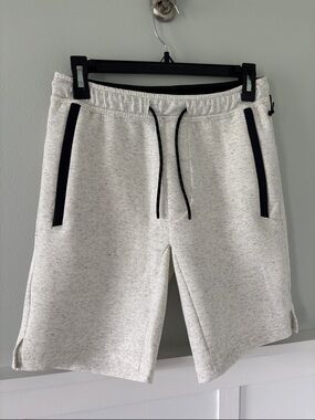 Men's Athletic Drawstring Shorts in Light Heather